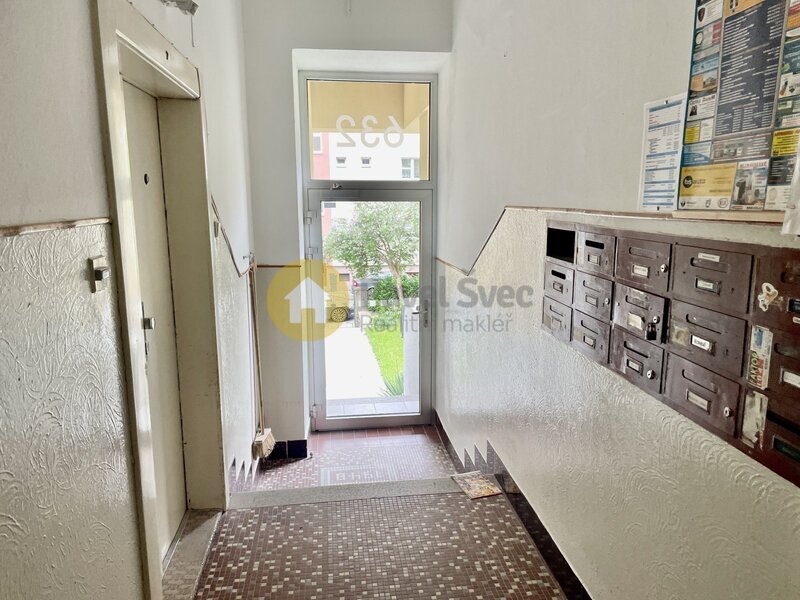 Prodej prostorného byt 2+1, balkon, komora, sklep, Strakonice