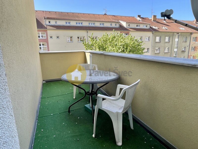 Prodej prostorného byt 2+1, balkon, komora, sklep, Strakonice