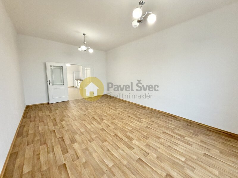 Pronájem bytu 2+kk, 60 m2, centrum města Strakonic