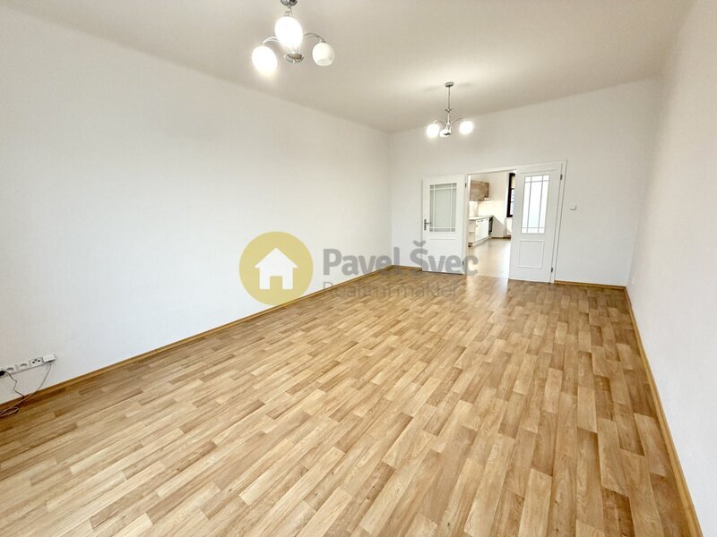 Pronájem bytu 2+kk, 60 m2, centrum města Strakonic