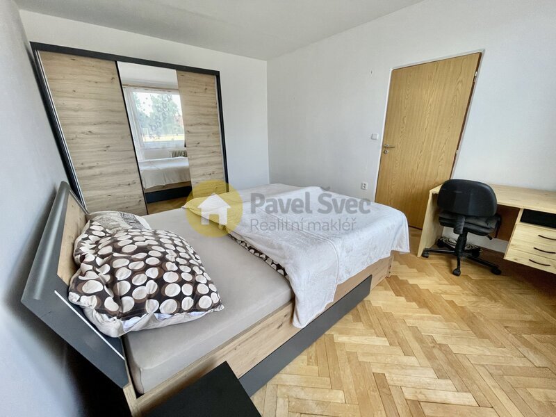 Pronájem 2+kk, 37 m2, balkon/sklep, ul. Luční, Strakonice