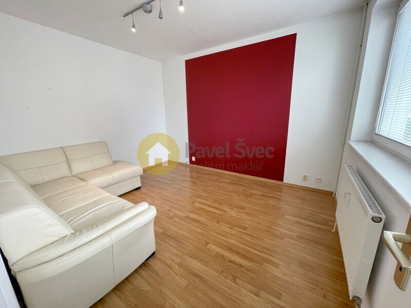 Pronájem bytu 2+1, 52 m2, lodžie, sklep, Horažďovice