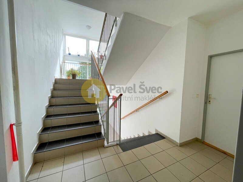 Pronájem bytu 2+1, 52 m2, lodžie, sklep, Horažďovice