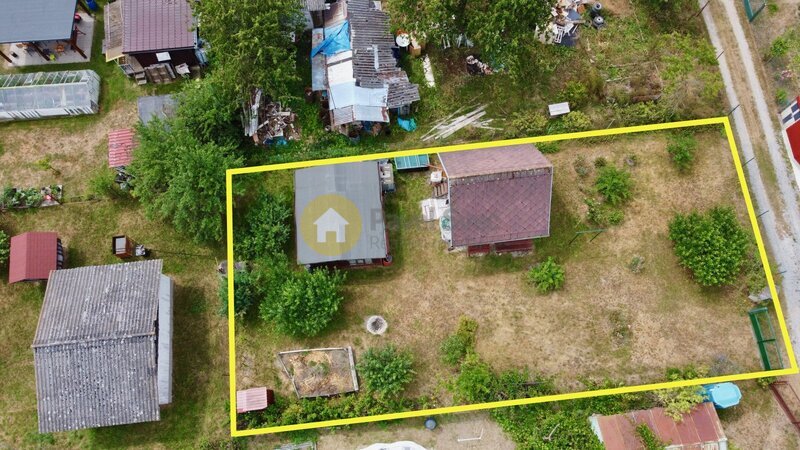 Prodej rekreační chaty s pozemky 406 m2, Strakonice-Řepice