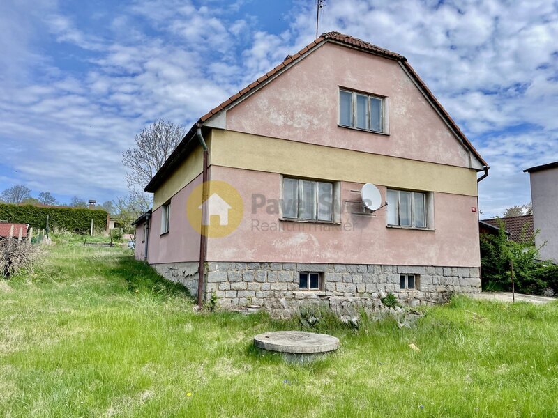 Prodej rodinného domu na pozemku 890 m2 v obci Radomyšl, okr. Strakonice