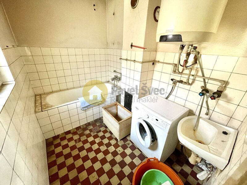 Prodej rodinného domu na pozemku 890 m2 v obci Radomyšl, okr. Strakonice