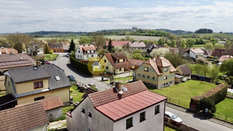 Prodej rodinného domu na pozemku 890 m2 v obci Radomyšl, okr. Strakonice