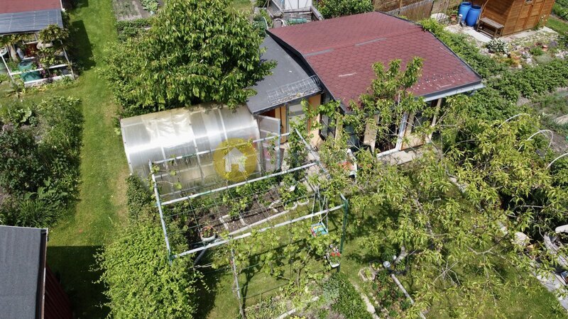 Prodej zahrádky s chatkou na vlastním pozemku 220 m2, Strakonice - lokalita Barvínkov