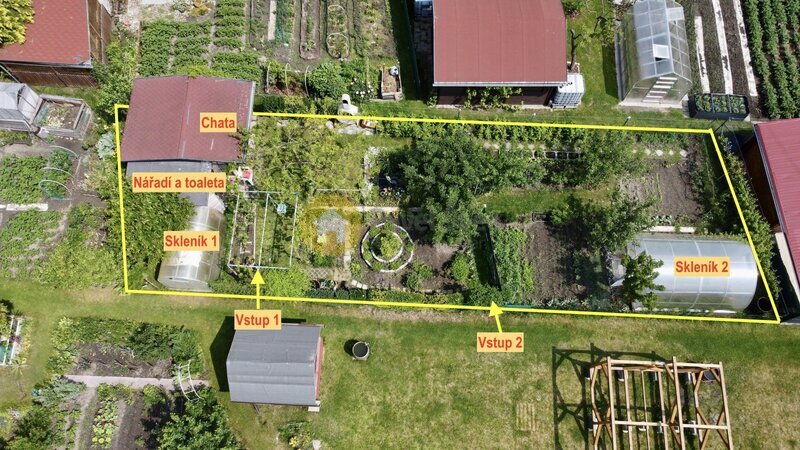 Prodej zahrádky s chatkou na vlastním pozemku 220 m2, Strakonice - lokalita Barvínkov
