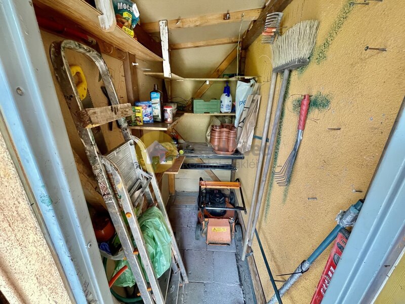 Prodej zahrádky s chatkou na vlastním pozemku 220 m2, Strakonice - lokalita Barvínkov