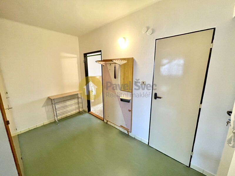 Pronájem bytu 2+1, 62 m2, lodžie, sklep, ul. Bezděkovská, Strakonice