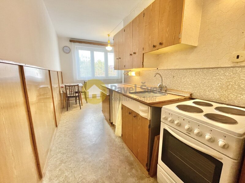 Pronájem bytu 2+1, 62 m2, lodžie, sklep, ul. Bezděkovská, Strakonice