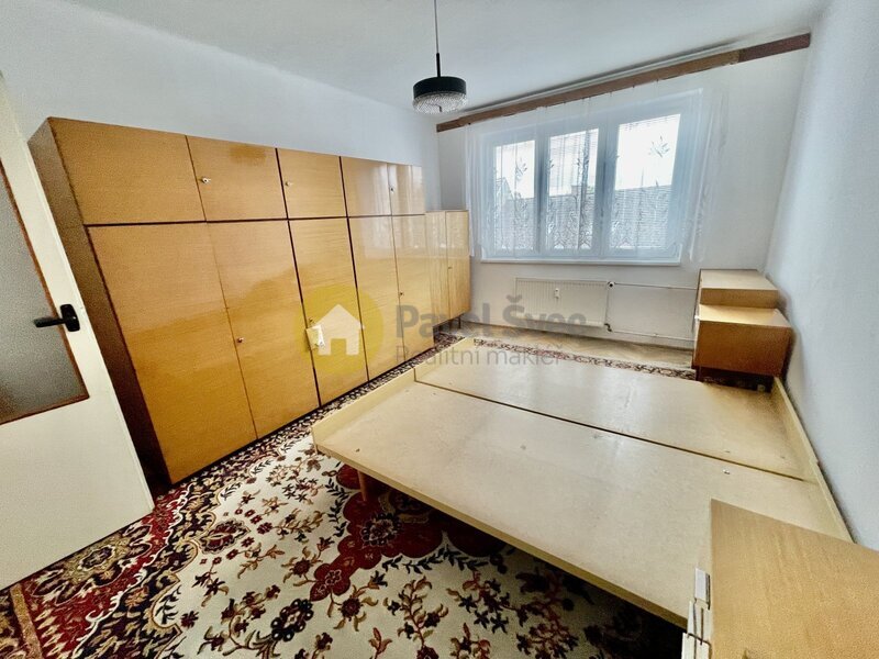 Pronájem bytu 2+1, 62 m2, lodžie, sklep, ul. Bezděkovská, Strakonice