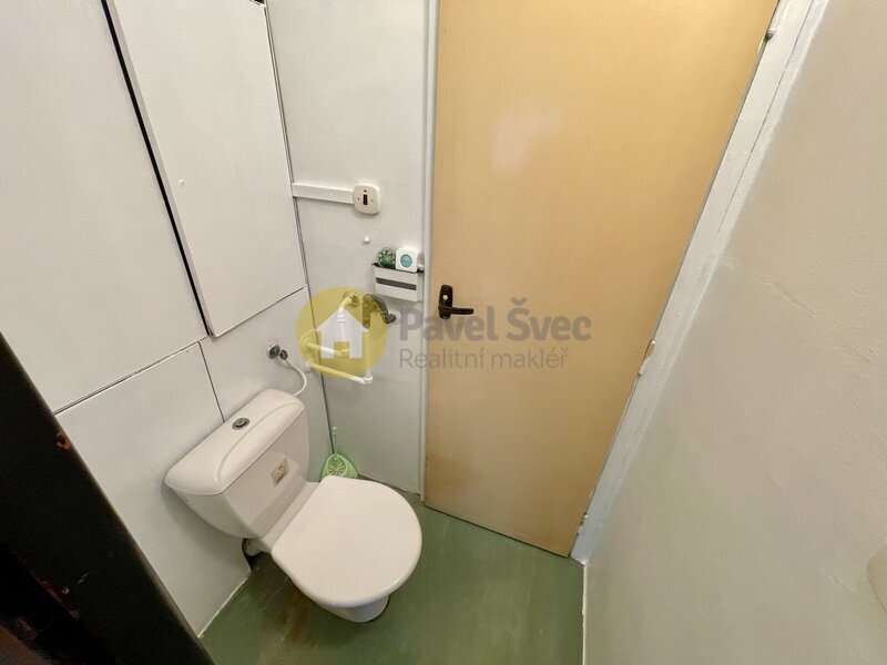 Pronájem bytu 2+1, 62 m2, lodžie, sklep, ul. Bezděkovská, Strakonice