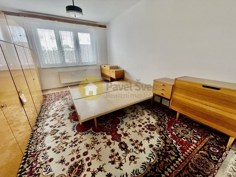 Pronájem bytu 2+1, 62 m2, lodžie, sklep, ul. Bezděkovská, Strakonice