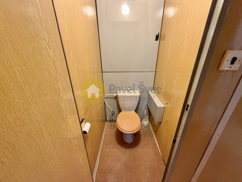 Pronájem bytu 1+1 s lodžií a sklepem v Písku, Na Pěníku.