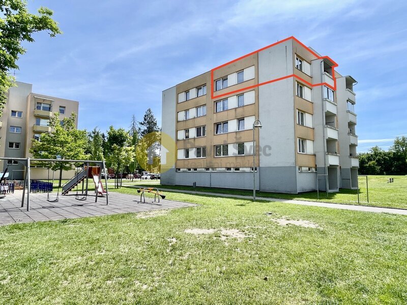 Pronájem bytu 3+1, 78 m2, balkon/sklep, Strakonice
