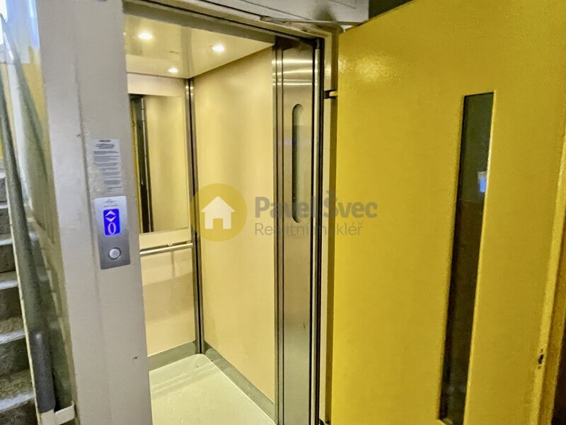 Pronájem bytu 3+1, 78 m2, balkon/sklep, Strakonice