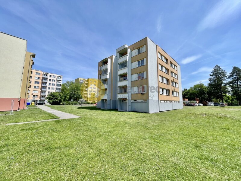 Pronájem bytu 3+1, 78 m2, balkon/sklep, Strakonice