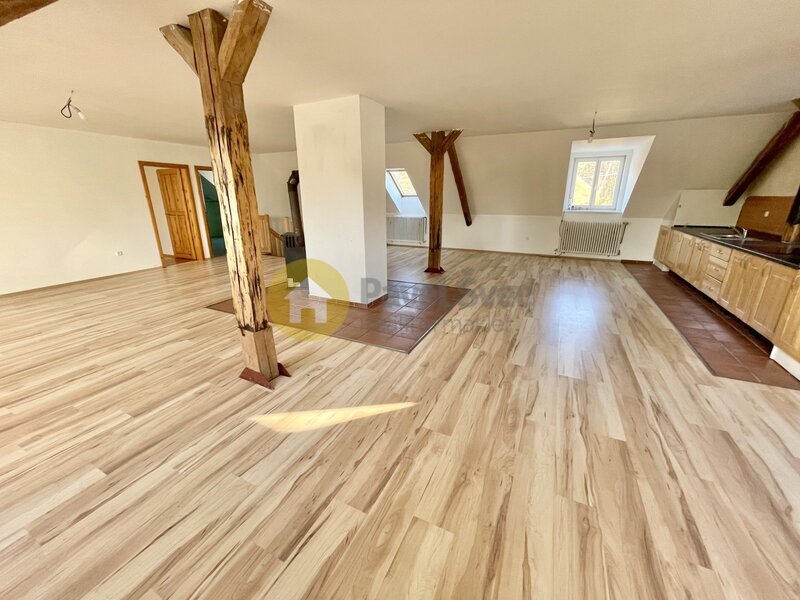 Pronájem bytu 2+kk, 145 m2, polosamota Radomyšl-Kaletice