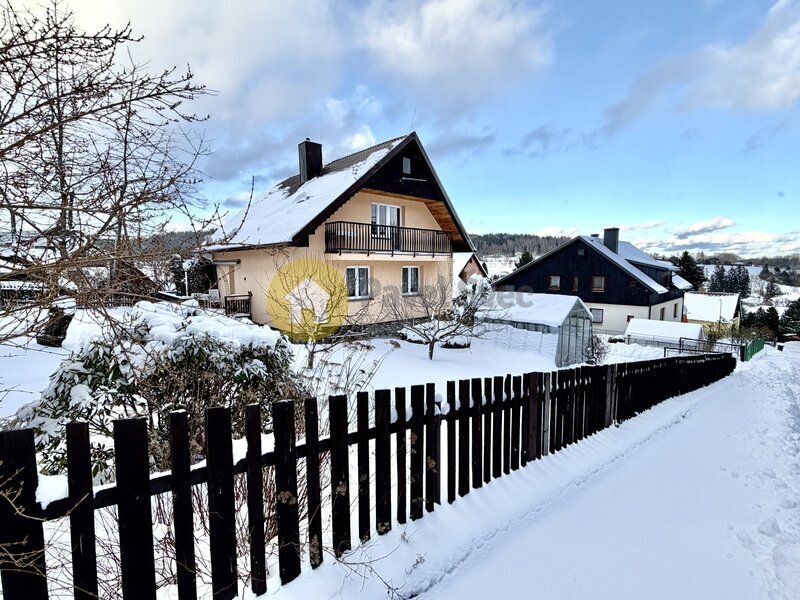 Šumava - prodej rodinného domu 4+1, 155 m2, zahrada 595 m2, obec Stachy